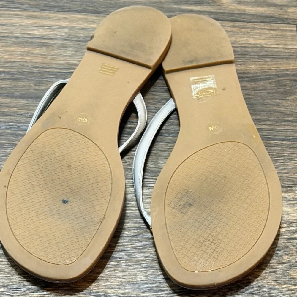 Tory Burch Light Gray Leather Thong Sandals